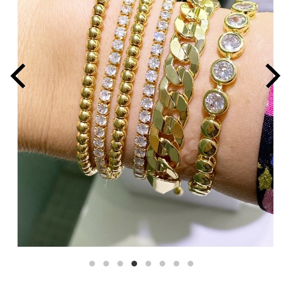 Gorgeous half bezel faux diamond bracelet - Picture 3 of 3